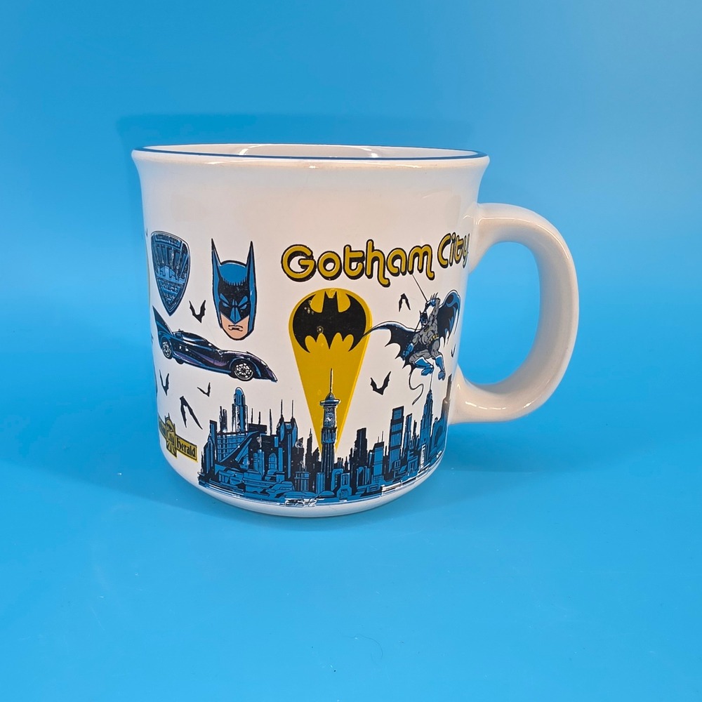 Silver Buffalo DC Comics Batman Gotham City 20oz Ceramic Coffee‎ Mug White Blue